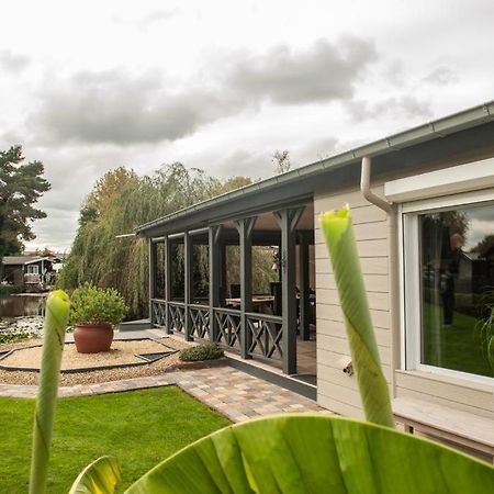 Prachtige Chalet Wabi Sabi Aan Het Water! Geel Exterior photo